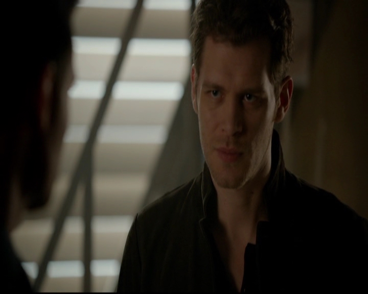 VampireDiariesWorld-dot-nl_TheOriginals_3x13HeartShapedBox0510.jpg