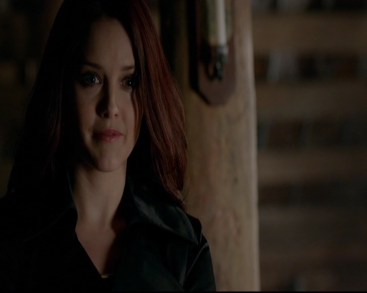 VampireDiariesWorld-dot-nl_TheOriginals_3x13HeartShapedBox0547.jpg