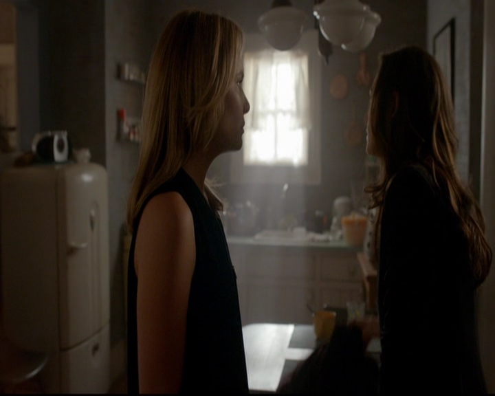 VampireDiariesWorld-dot-nl_TheOriginals_3x13HeartShapedBox0634.jpg