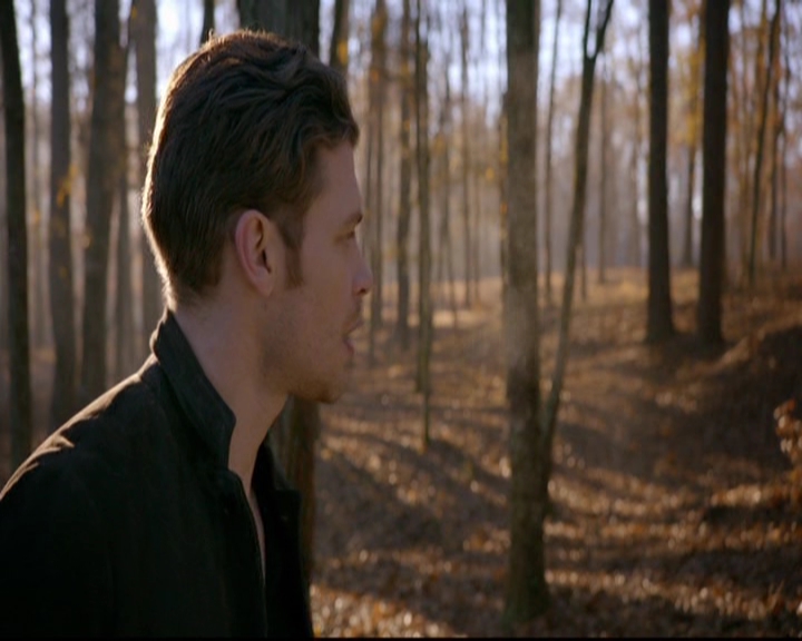 VampireDiariesWorld-dot-nl_TheOriginals_3x13HeartShapedBox0654.jpg