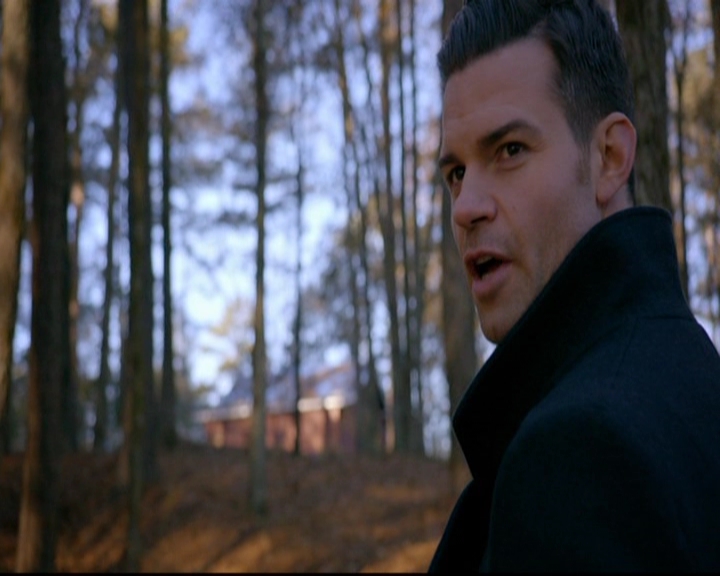 VampireDiariesWorld-dot-nl_TheOriginals_3x13HeartShapedBox0667.jpg