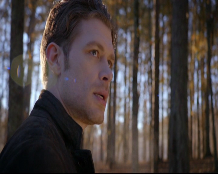 VampireDiariesWorld-dot-nl_TheOriginals_3x13HeartShapedBox0670.jpg