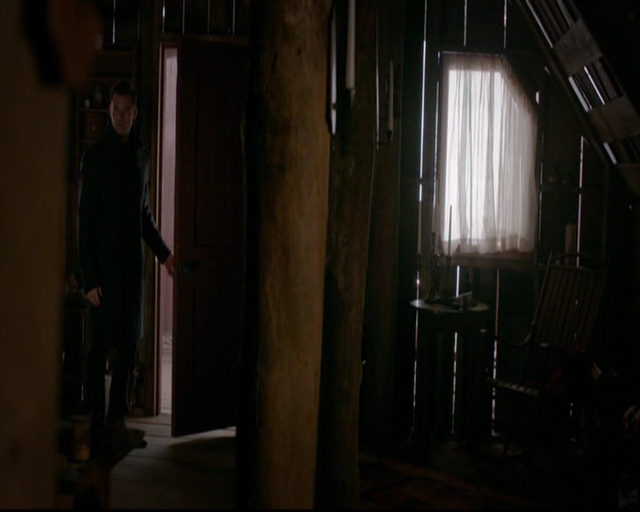 VampireDiariesWorld-dot-nl_TheOriginals_3x13HeartShapedBox0681.jpg