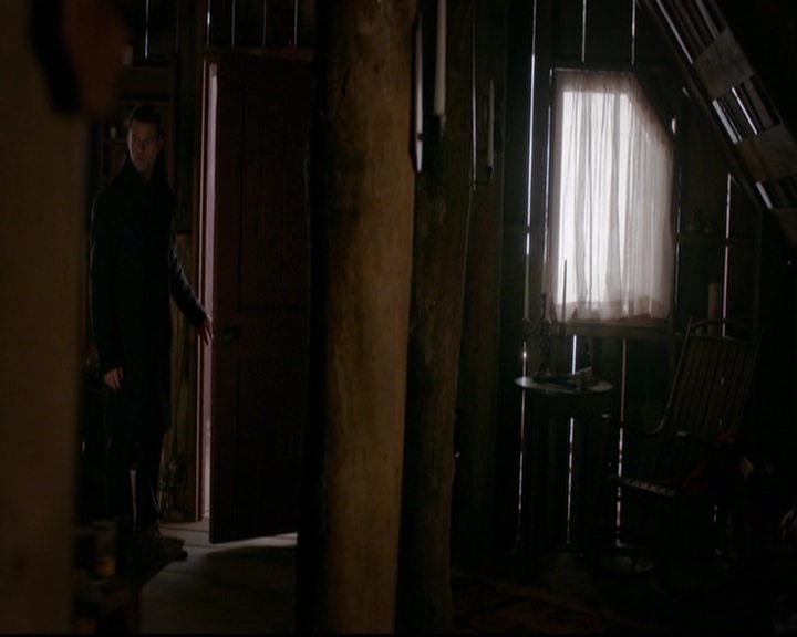 VampireDiariesWorld-dot-nl_TheOriginals_3x13HeartShapedBox0682.jpg