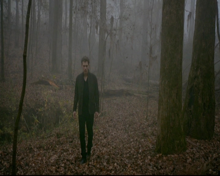 VampireDiariesWorld-dot-nl_TheOriginals_3x13HeartShapedBox0712.jpg