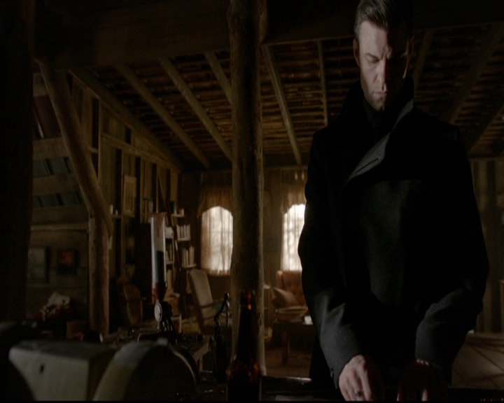 VampireDiariesWorld-dot-nl_TheOriginals_3x13HeartShapedBox0736.jpg