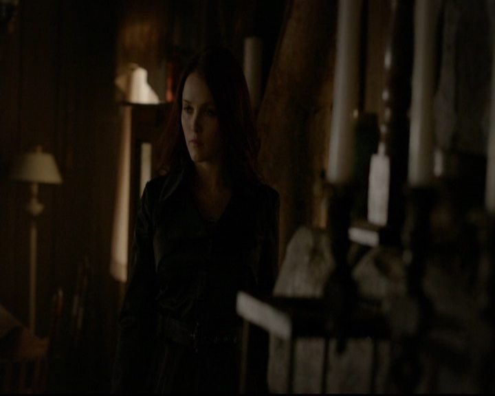 VampireDiariesWorld-dot-nl_TheOriginals_3x13HeartShapedBox0741.jpg