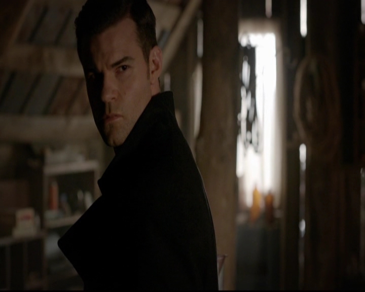 VampireDiariesWorld-dot-nl_TheOriginals_3x13HeartShapedBox0748.jpg