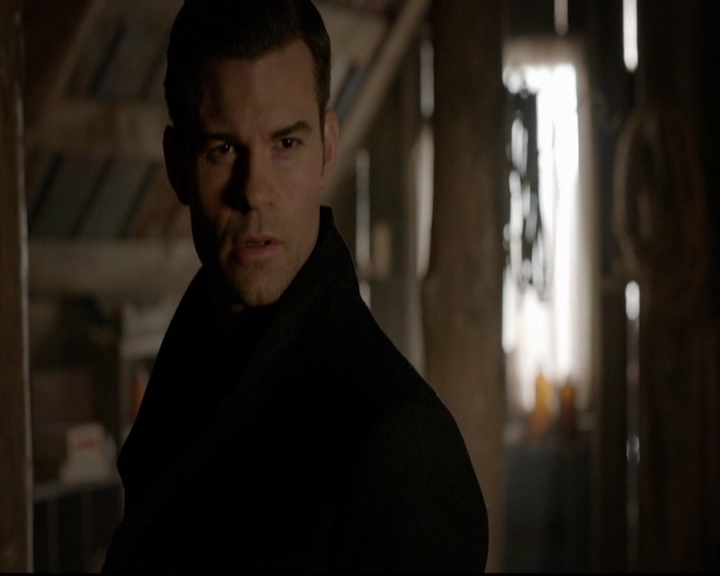 VampireDiariesWorld-dot-nl_TheOriginals_3x13HeartShapedBox0754.jpg