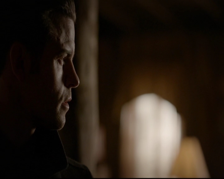 VampireDiariesWorld-dot-nl_TheOriginals_3x13HeartShapedBox0755.jpg