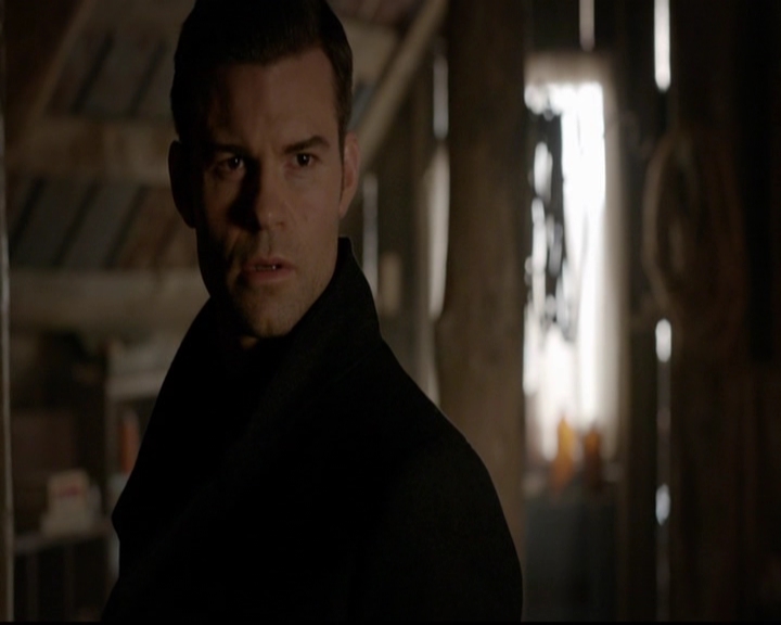 VampireDiariesWorld-dot-nl_TheOriginals_3x13HeartShapedBox0758.jpg