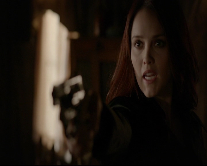 VampireDiariesWorld-dot-nl_TheOriginals_3x13HeartShapedBox0772.jpg