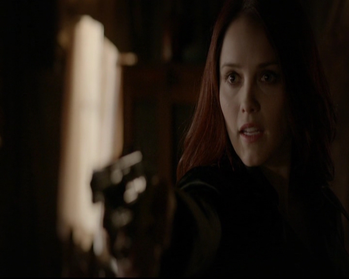 VampireDiariesWorld-dot-nl_TheOriginals_3x13HeartShapedBox0773.jpg