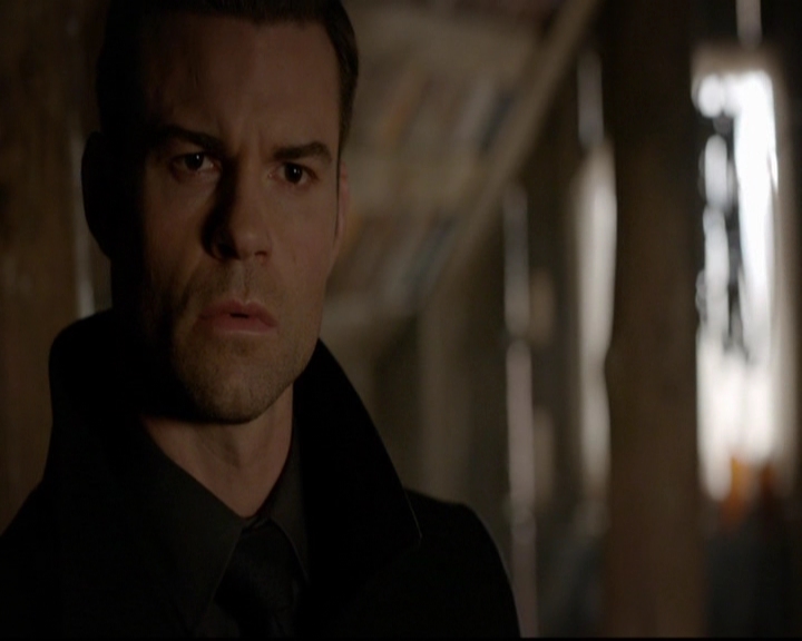 VampireDiariesWorld-dot-nl_TheOriginals_3x13HeartShapedBox0774.jpg