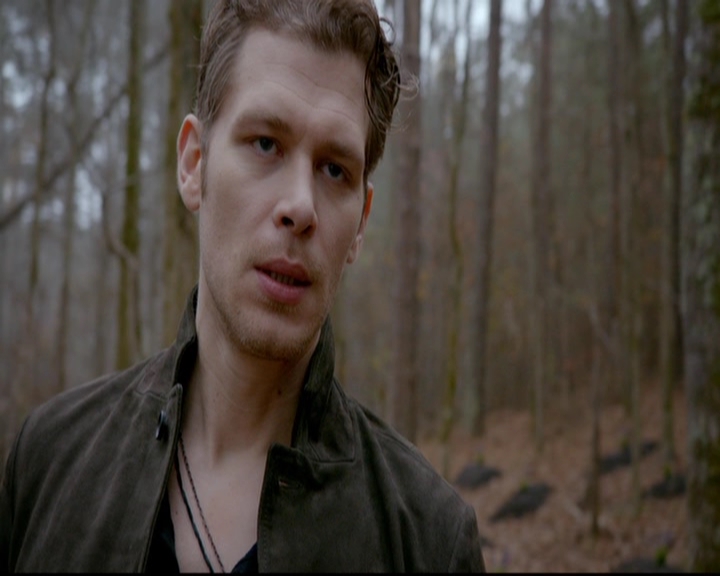 VampireDiariesWorld-dot-nl_TheOriginals_3x13HeartShapedBox0788.jpg