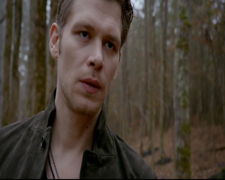 VampireDiariesWorld-dot-nl_TheOriginals_3x13HeartShapedBox0789.jpg