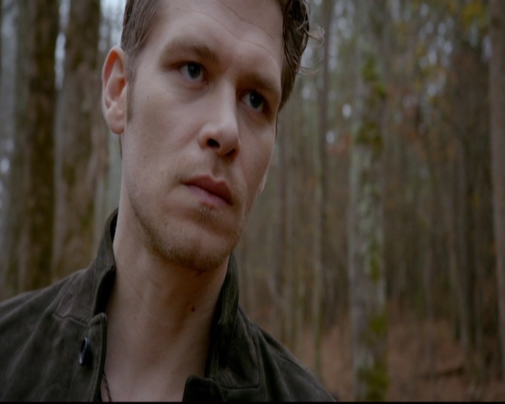 VampireDiariesWorld-dot-nl_TheOriginals_3x13HeartShapedBox0790.jpg