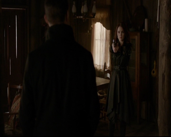 VampireDiariesWorld-dot-nl_TheOriginals_3x13HeartShapedBox0828.jpg