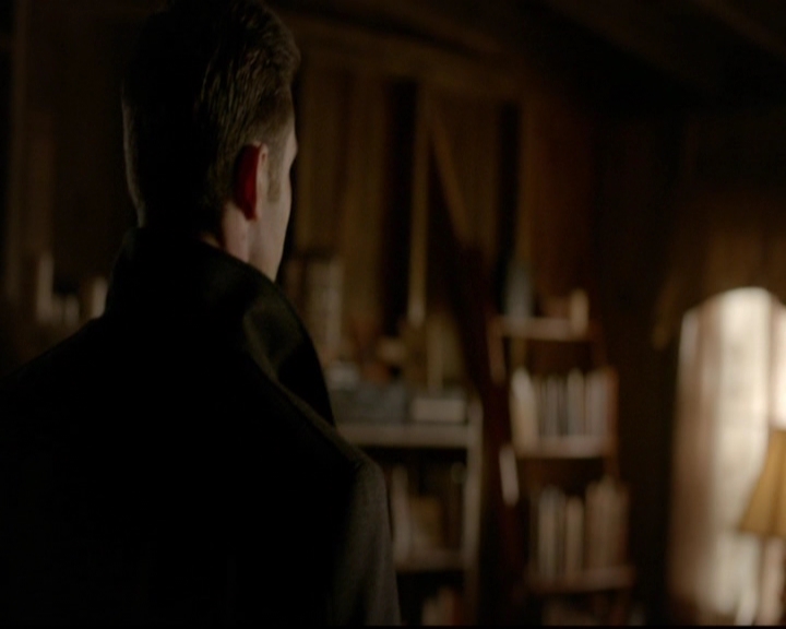 VampireDiariesWorld-dot-nl_TheOriginals_3x13HeartShapedBox0832.jpg