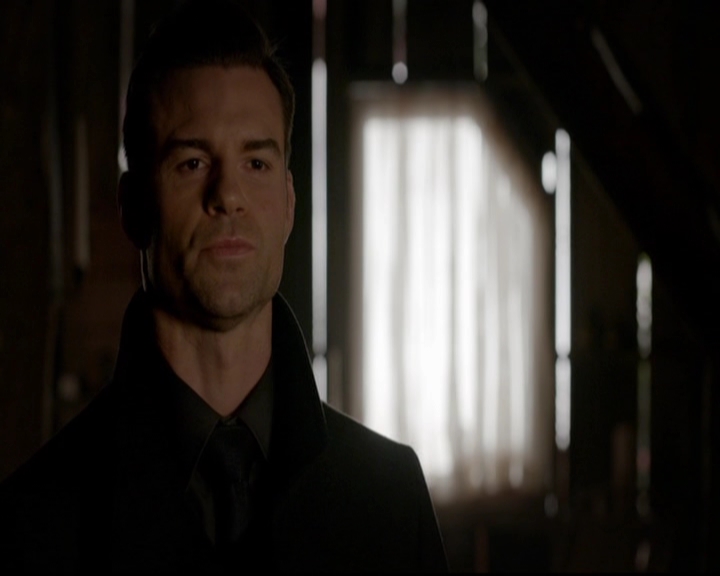 VampireDiariesWorld-dot-nl_TheOriginals_3x13HeartShapedBox0856.jpg