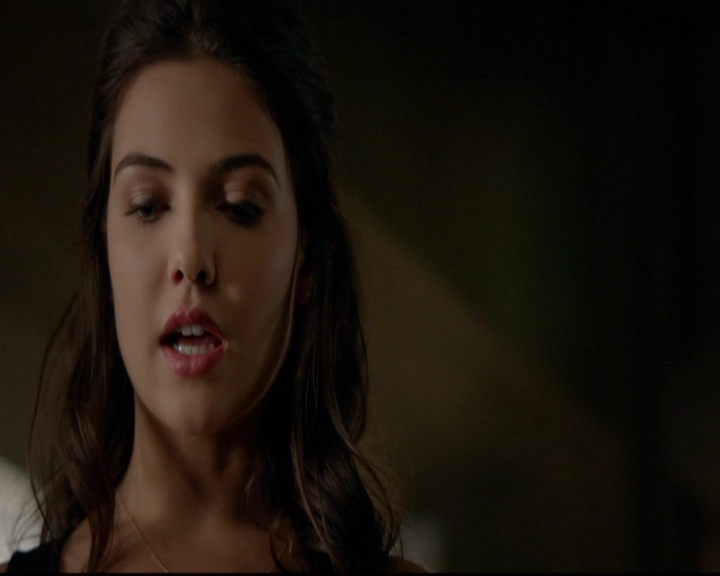 VampireDiariesWorld-dot-nl_TheOriginals_3x13HeartShapedBox0985.jpg