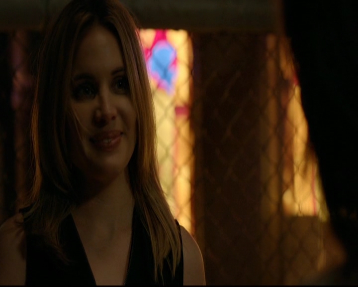 VampireDiariesWorld-dot-nl_TheOriginals_3x13HeartShapedBox1428.jpg VampireDiariesWorld-dot-nl_TheOriginals_3x13HeartShapedBox1428.jpg