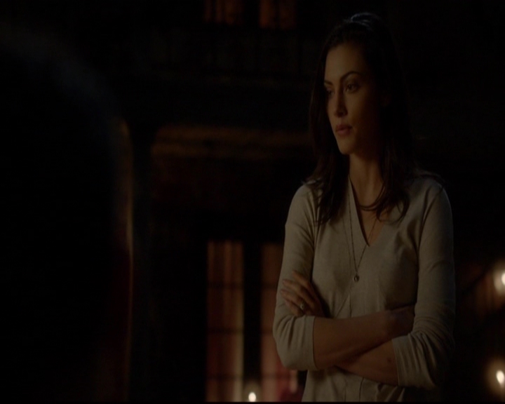 VampireDiariesWorld-dot-nl_TheOriginals_3x13HeartShapedBox1803.jpg