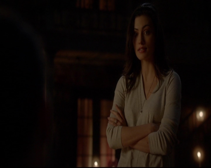 VampireDiariesWorld-dot-nl_TheOriginals_3x13HeartShapedBox1812.jpg