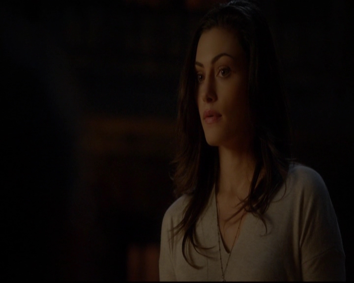 VampireDiariesWorld-dot-nl_TheOriginals_3x13HeartShapedBox1819.jpg