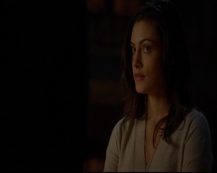 VampireDiariesWorld-dot-nl_TheOriginals_3x13HeartShapedBox1850.jpg