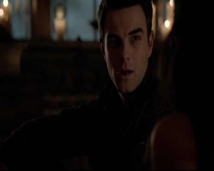 VampireDiariesWorld-dot-nl_TheOriginals_3x13HeartShapedBox1895.jpg