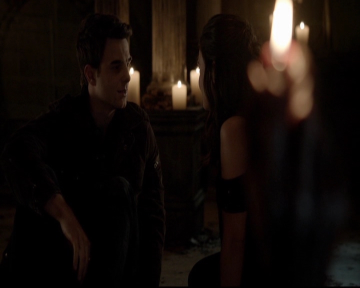 VampireDiariesWorld-dot-nl_TheOriginals_3x13HeartShapedBox1924.jpg