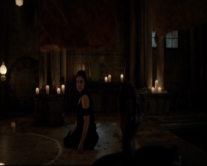 VampireDiariesWorld-dot-nl_TheOriginals_3x13HeartShapedBox1939.jpg