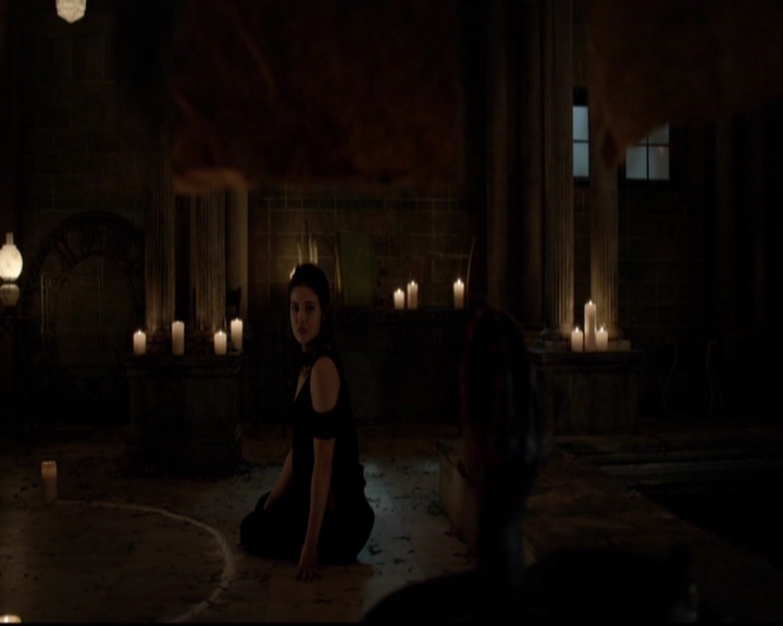 VampireDiariesWorld-dot-nl_TheOriginals_3x13HeartShapedBox1940.jpg