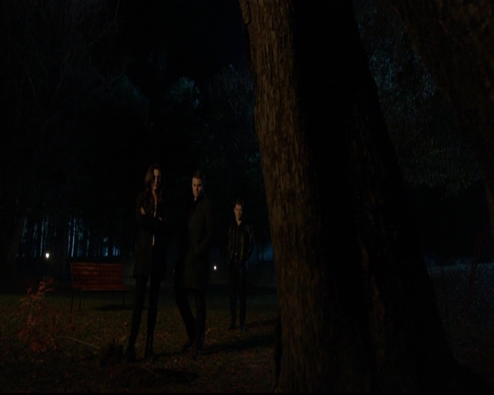 VampireDiariesWorld-dot-nl_TheOriginals_3x13HeartShapedBox1967.jpg