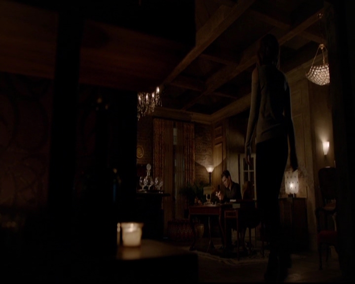 VampireDiariesWorld-dot-nl_TheOriginals_3x13HeartShapedBox2081.jpg