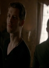 VampireDiariesWorld-dot-nl_TheOriginals_3x13HeartShapedBox0123.jpg