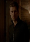 VampireDiariesWorld-dot-nl_TheOriginals_3x13HeartShapedBox2136.jpg