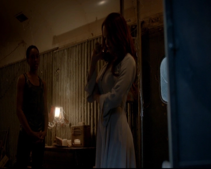 VampireDiariesWorld-dot-nl_TheOriginals_3x14AStreetcarNamedDesire0011.jpg