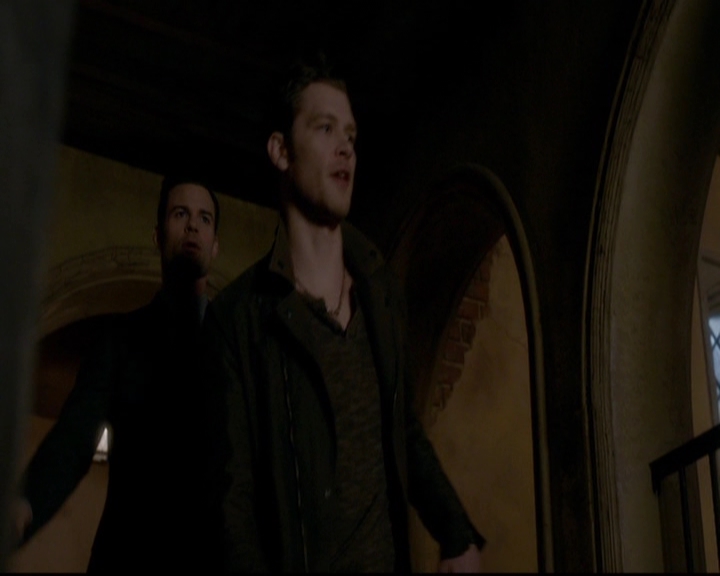 VampireDiariesWorld-dot-nl_TheOriginals_3x14AStreetcarNamedDesire0309.jpg