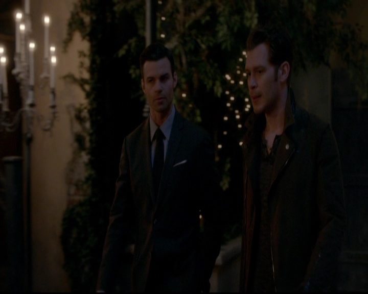 VampireDiariesWorld-dot-nl_TheOriginals_3x14AStreetcarNamedDesire0317.jpg