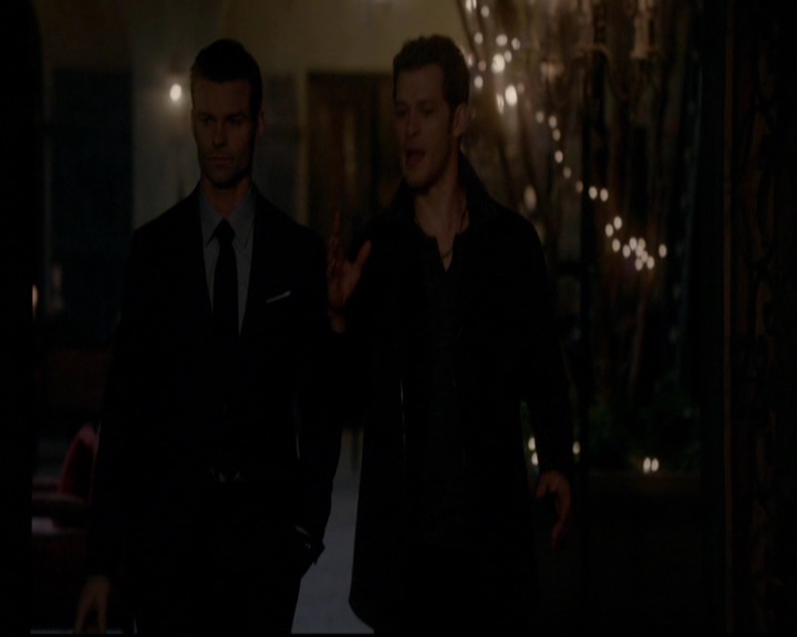 VampireDiariesWorld-dot-nl_TheOriginals_3x14AStreetcarNamedDesire0337.jpg