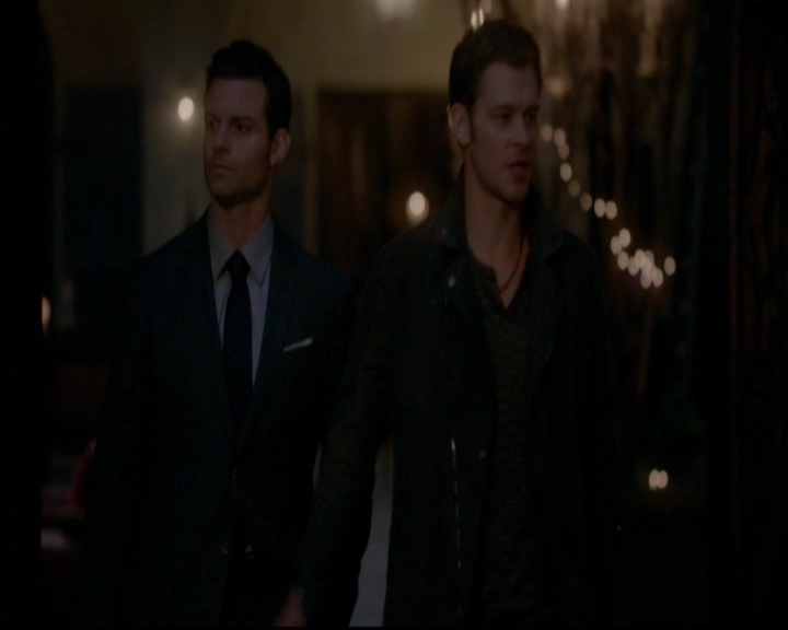 VampireDiariesWorld-dot-nl_TheOriginals_3x14AStreetcarNamedDesire0338.jpg