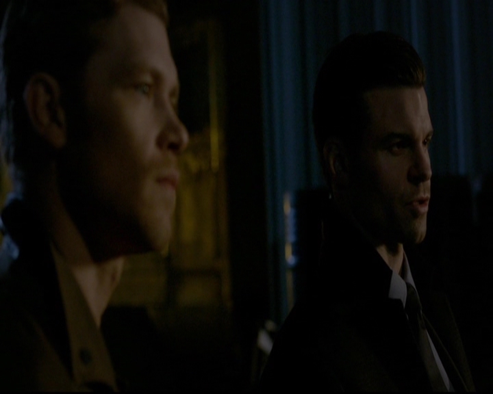 VampireDiariesWorld-dot-nl_TheOriginals_3x14AStreetcarNamedDesire0466.jpg