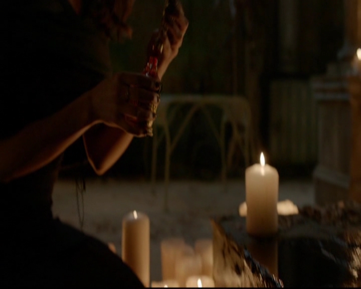 VampireDiariesWorld-dot-nl_TheOriginals_3x14AStreetcarNamedDesire2207.jpg