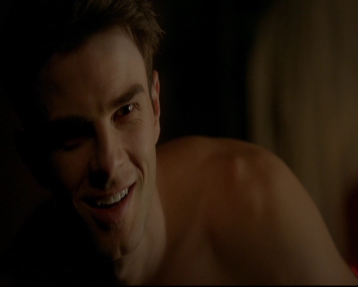 VampireDiariesWorld-dot-nl_TheOriginals_3x14AStreetcarNamedDesire2243.jpg