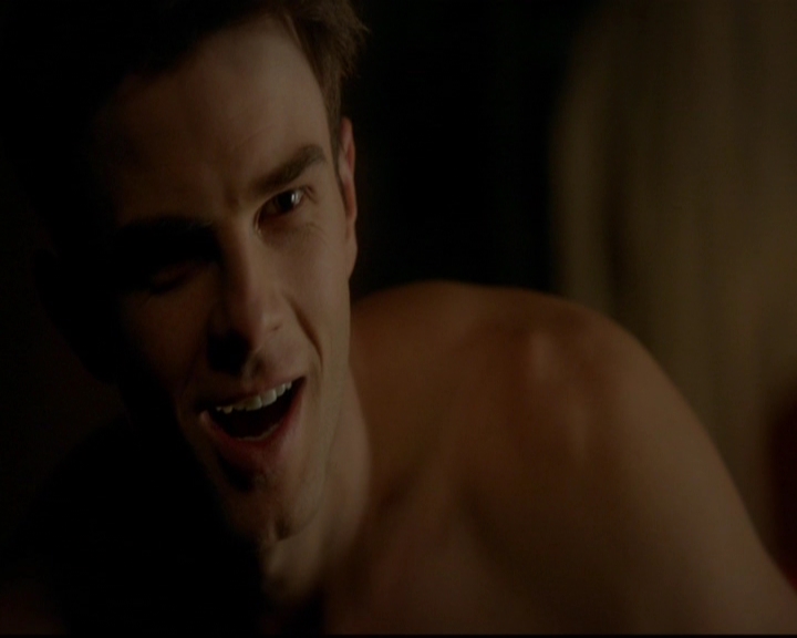 VampireDiariesWorld-dot-nl_TheOriginals_3x14AStreetcarNamedDesire2244.jpg