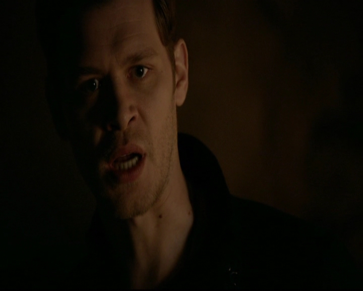 VampireDiariesWorld-dot-nl_TheOriginals_3x15AnOldFriendCalls0052.jpg