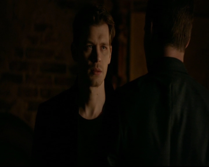 VampireDiariesWorld-dot-nl_TheOriginals_3x15AnOldFriendCalls0078.jpg