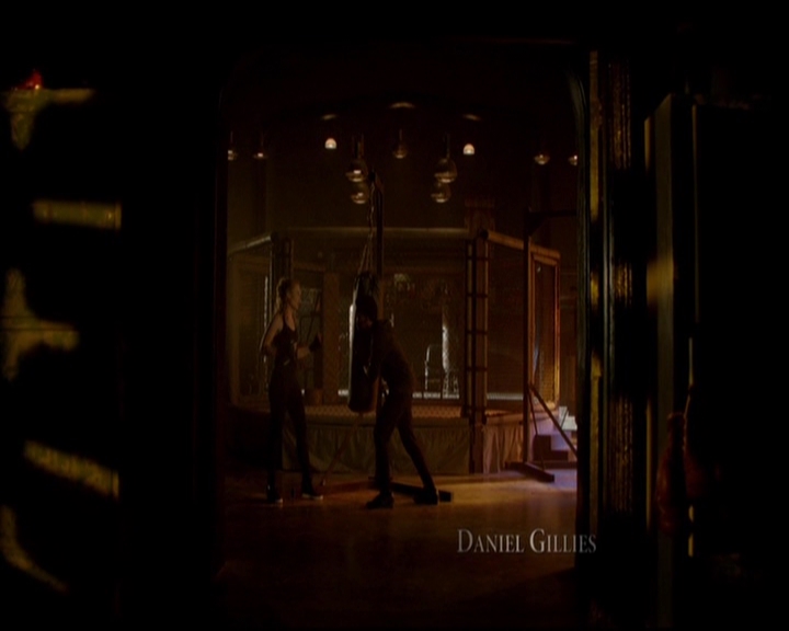 VampireDiariesWorld-dot-nl_TheOriginals_3x15AnOldFriendCalls0100.jpg